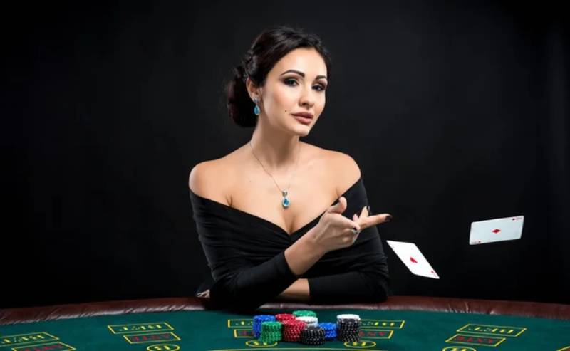 Dàn dealer quyến rũ – chuyên nghiệp